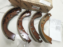 04495-0K160,Genuine Original Toyota Hilux Brake Shoe,044950K160