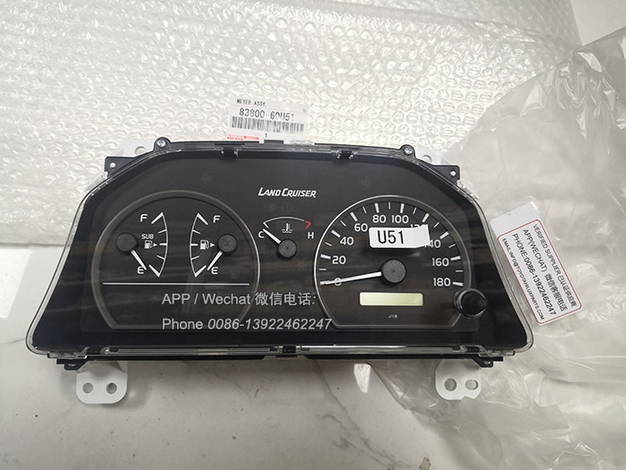83800-60U51,陆地巡洋舰丰田皮卡HZJ79里程表仪表总成